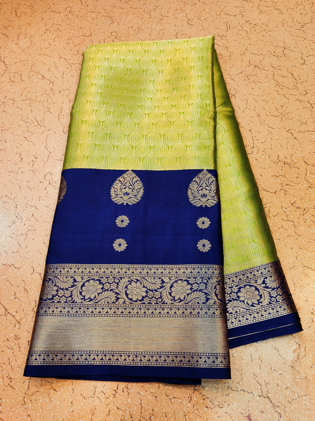 Kanchi Banaras Brocade Green Contrast Border Saree